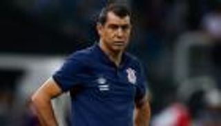 اتحاد جدة يسعى لإعادة مدرب الوحدة السابق إلى الدوري السعودي