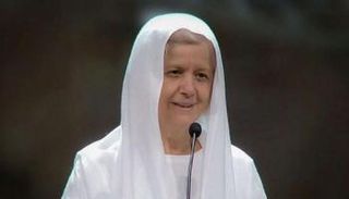 " ماجي جبران" .. 3 عقود من العمل الإنساني بمصر