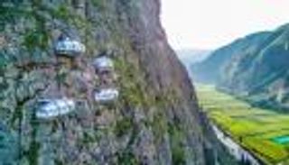 أغرب تقليعات الفنادق حول العالم.. إقامة تحت الماء