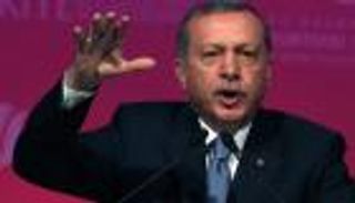 صبيان أردوغان يتاجرون بالدين في قلب الحرم المكي 