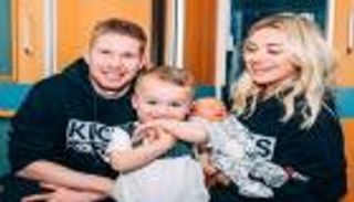 كيف احتفل نجوم الكرة العالميون بعيد الحب؟