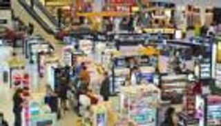 ثقة المستهلكين بأمريكا ترتفع لأعلى مستوى منذ 2018