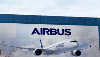 إيرباص مستاءة من الجمارك الأمريكية 