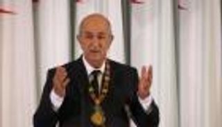 الرئيس الجزائري غير راضٍ عن "الزردة"