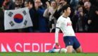 ثنائية أستون فيلا تُدخل سون تاريخ الدوري الإنجليزي