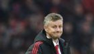 لاعب مانشستر يونايتد يعترف بخيانة سولسكاير.. والإدارة تهدده بالإقالة