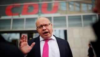 وزير الاقتصاد الألماني بيتر ألتماير - رويترز