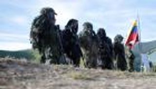 تدريبات عسكرية للجيش الفنزويلي لمواجهة "الغزاة"