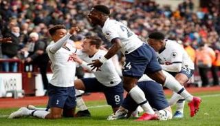 فريق توتنهام