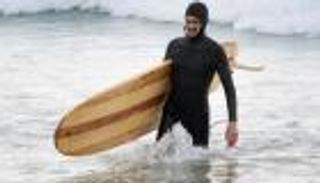 ركوب الأمواج رياضة "خضراء" في جنوب أفريقيا