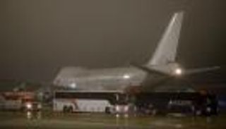 إجلاء 300 أمريكي من "سفينة كورونا" باليابان