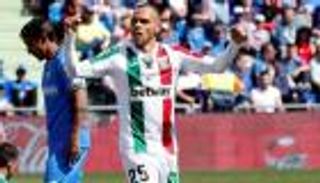 تراجع برشلونة.. مهاجم ليجانيس يعيد كتابة مسلسل الصفقة الاستثنائية