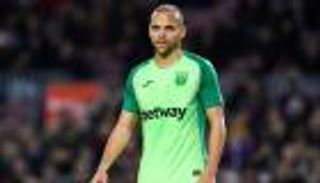 ليجانيس يعرقل صفقة برشلونة الاستثنائية المنتظرة