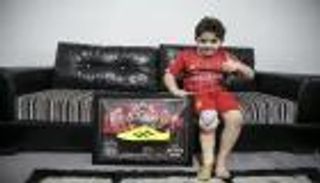 لفتة طيبة لمحمد صلاح تجاه طفل سوري من أصحاب الهمم