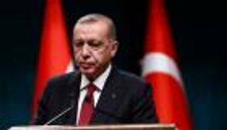 معارض تركي يحمل نظام أردوغان مسؤولية التدهور الاقتصادي