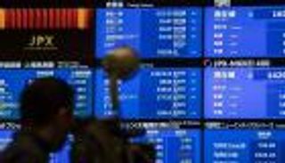 بعد يوم دامٍ.. تعافي الأسهم اليابانية مع تعويض أبل بعض خسائرها