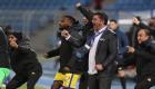 ريمونتادا معتادة.. سيناريو مكرر لنصر فيتوريا في فوزه على العين