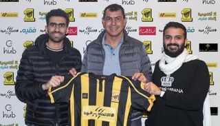 المدرب البرازيلي فابيو كاريلي 