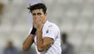 قبل مواجهتي العين.. إيقاف بونجاح شهرين