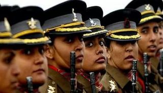 الحكم بأحقية النساء في الوصول للمناصب القيادية لاقى ترحيباً كبيراً