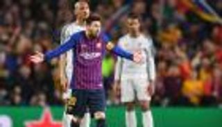 ميسي يعترف بعدم قدرة برشلونة على التتويج بـ"أبطال أوروبا"