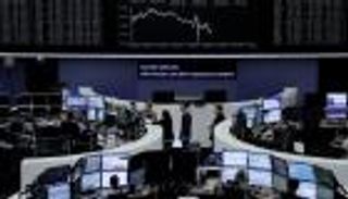 أسهم أوروبا تتراجع انتظارا لبيانات إيجابية