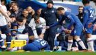 "الفار" يعترف بخطئه.. لاعب توتنهام يستحق الطرد 