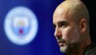 جوارديولا يرحب بتجديد عقده مع مانشستر سيتي