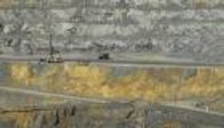 بعد تأجيل لعقود.. مزايدة مصرية للتنقيب عن الذهب بالصحراء الشرقية