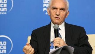 وزير الخارجية التركي الأسبق يشار ياكش