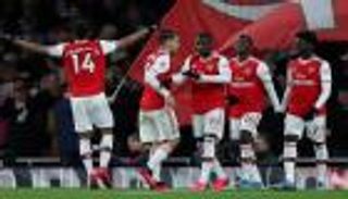 أرسنال يخطف فوزا صعبا من إيفرتون في الدوري الإنجليزي