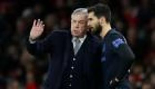 جوميز يشارك مع إيفرتون بعد 112 يوما من إصابته المروعة