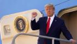 ترامب في طريقه للهند.. 17 ساعة طيران