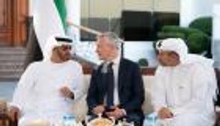 محمد بن زايد بحث تنمية العلاقات الاقتصادية مع وزير المالية الفرنسي