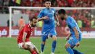 ارتباك أبيض وانتظام أحمر.. كيف يستعد الأهلي والزمالك لمباراة القمة؟