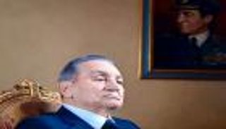 بعد 8 سنوات من تنحيه.. الظهور الأول والأخير لمبارك قبل وفاته