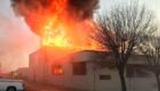 اتهامات بالقتل لمراهقين أشعلا حريقا في مكتبة بكاليفورنيا