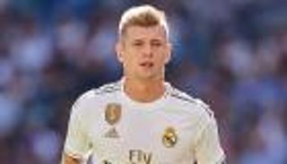 إقالة حرمت مانشستر يونايتد من ضم كروس