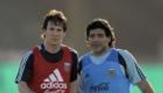 مارادونا يتمنى يوما سيئا لميسي.. ويتنبأ بالنادي الذي سيعتزل معه