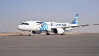 طائرة مصر للطيران من طراز إيرباص A320 Neo 