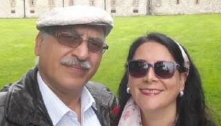 أنوش عاشوري مع زوجته شيري - الجارديان