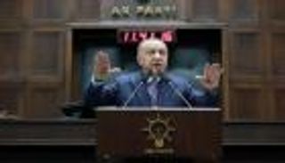 كاتب تركي يهاجم أردوغان بشدة: ظلمه فاق الانقلابات