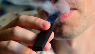 الذكاء الاصطناعي وحمض الستريك للقضاء على التدخين