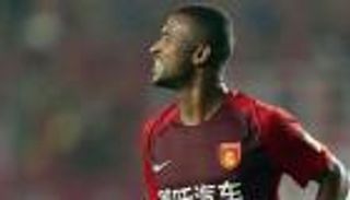 كورونا يجبر المغربي أيوب الكعبي على الهروب من الصين