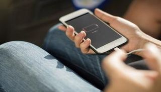 عندما تظهر خطورة الشواحن الذكية