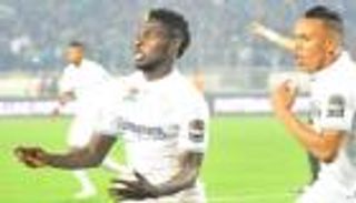 الرجاء يضرب مازيمبي بسلاحه ويقترب من نصف نهائي الأبطال