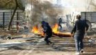 اشتباكات بين الشرطة اليونانية ومهاجرين على الحدود التركية