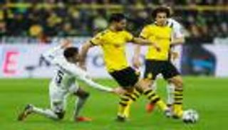 دورتموند يلاحق بايرن بفوز هزيل في الدوري الألماني