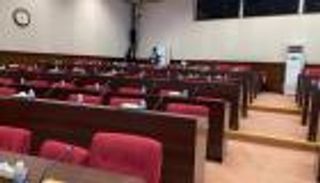 في محاولة لإنقاذ علاوي.. النواب العراقي يؤجل جلسته نصف ساعة