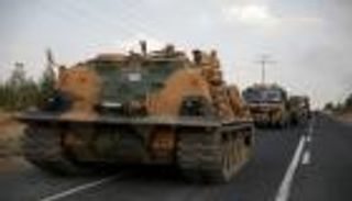 تركيا تجدد عدوانها على سوريا وتقصف أهدافا بإدلب وحلب